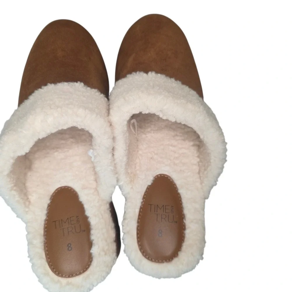 Time and Tru Womens 8 Brown Faux Shearling Wedge Clogs Faux Suede NWOB